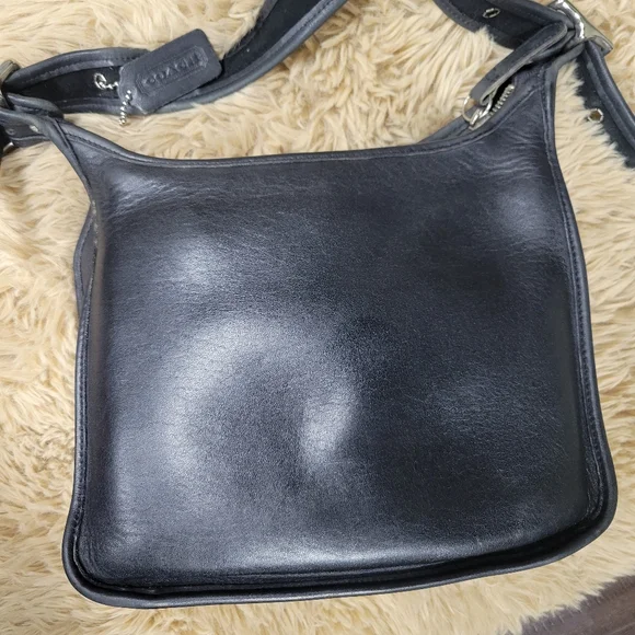 Vintage Coach 9966 Legacy Zip Crossbody Bag Black Silver Hardware